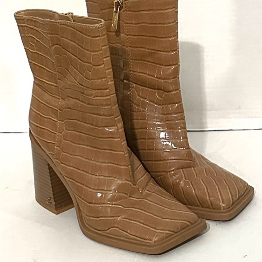 Circus by Sam Edelman Brown Croc-Pattern Heeled Boots